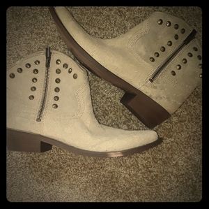Lucky Cowboy Ankle Boots